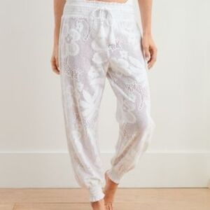 Aerie Lace Beach Jogger White Open Weave Floral Pattern Drawsting Waist XL